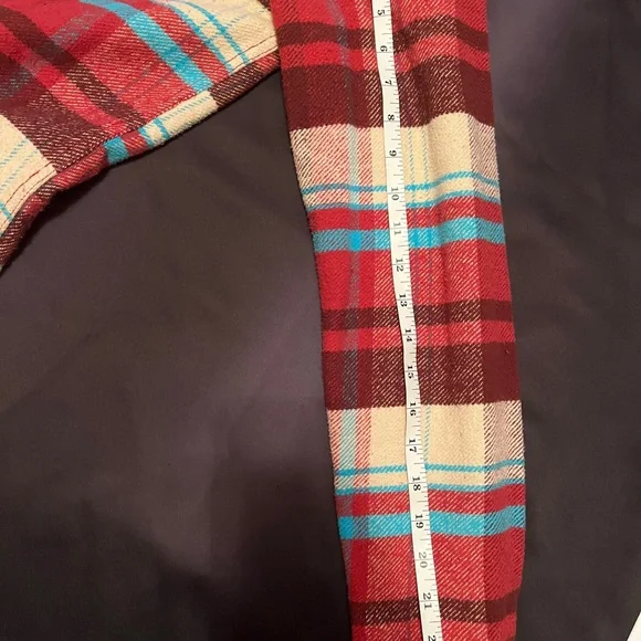 Quiksilver Red and Blue Plaid Men's Shirt - Picture 6 of 9